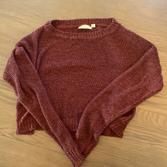Burgundy sweater - Picture 1 of 1